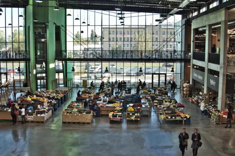 Krasny Utulny Byt S Balkonom A Parkovanim! Bratislava Eksteriør bilde